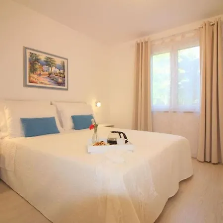 Hotel Lorena Comfortable Porec