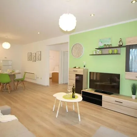 Lorena Comfortable Porec
