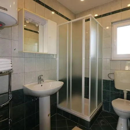 Lorena Comfortable Hotel *