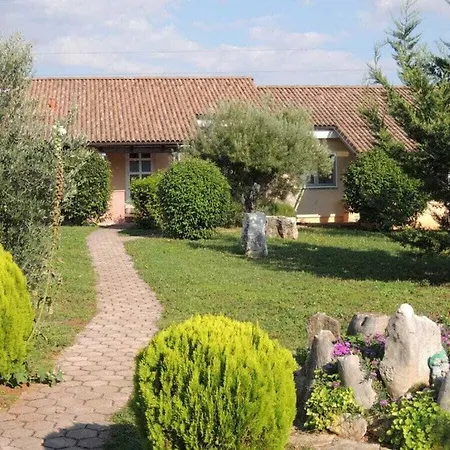 Lorena Comfortable Porec